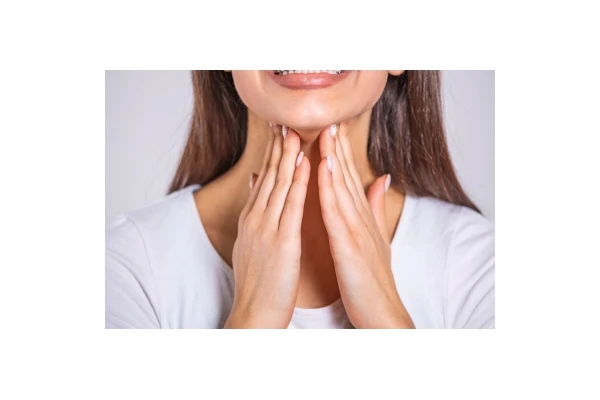 Angina paciorkowcowa - przyczyny, objawy i leczenie