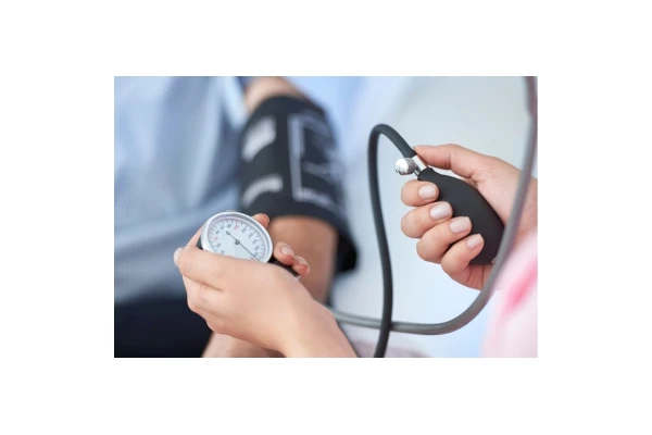 Jak prawidłowo mierzyć ciśnienie krwi i jaki ciśnieniomierz wybrać?