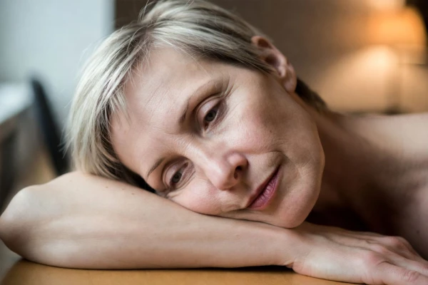 Nadmierna senność w ciągu dnia - przyczyny i odpowiednia suplementacja