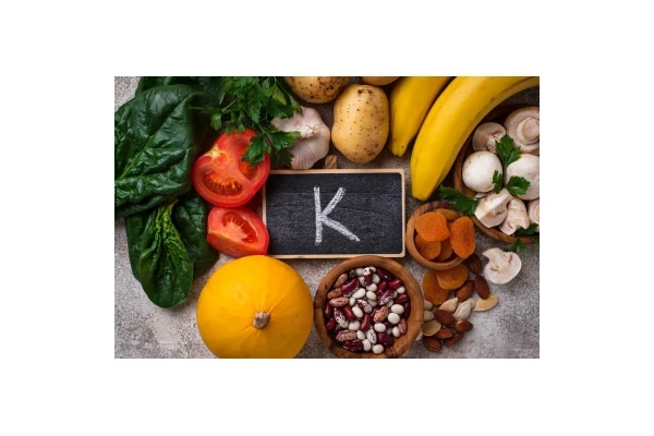 Objawy niedoboru potasu (hipokaliemia). Co robić, gdy zauważysz je u siebie?