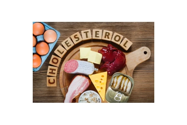 Wysoki cholesterol: przyczyny, objawy i leczenie